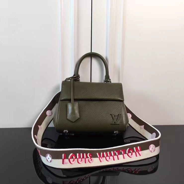 Lv Cluny Mini Reviewed