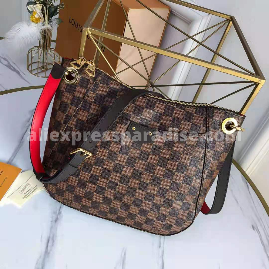 LV South Bank Besace