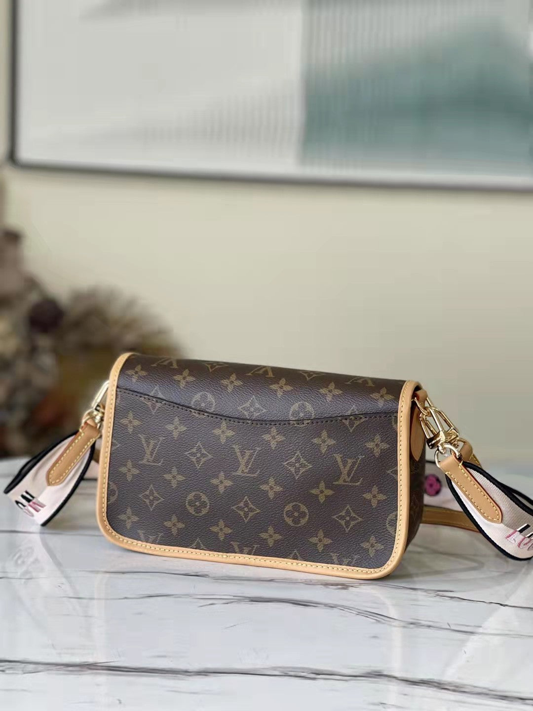 Louis Vuitton Diane Handbag - 4 For Sale on 1stDibs